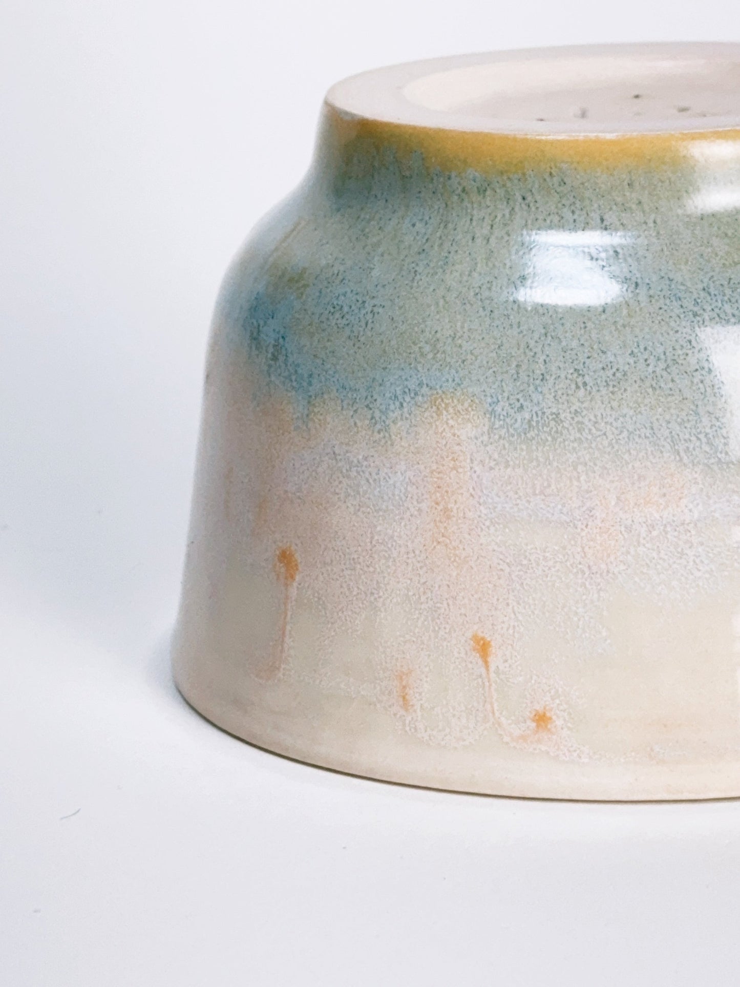 Handmade Matcha Bowl – Soft Blue & Sand Glaze | Ceramic Tea Ritual Bowl