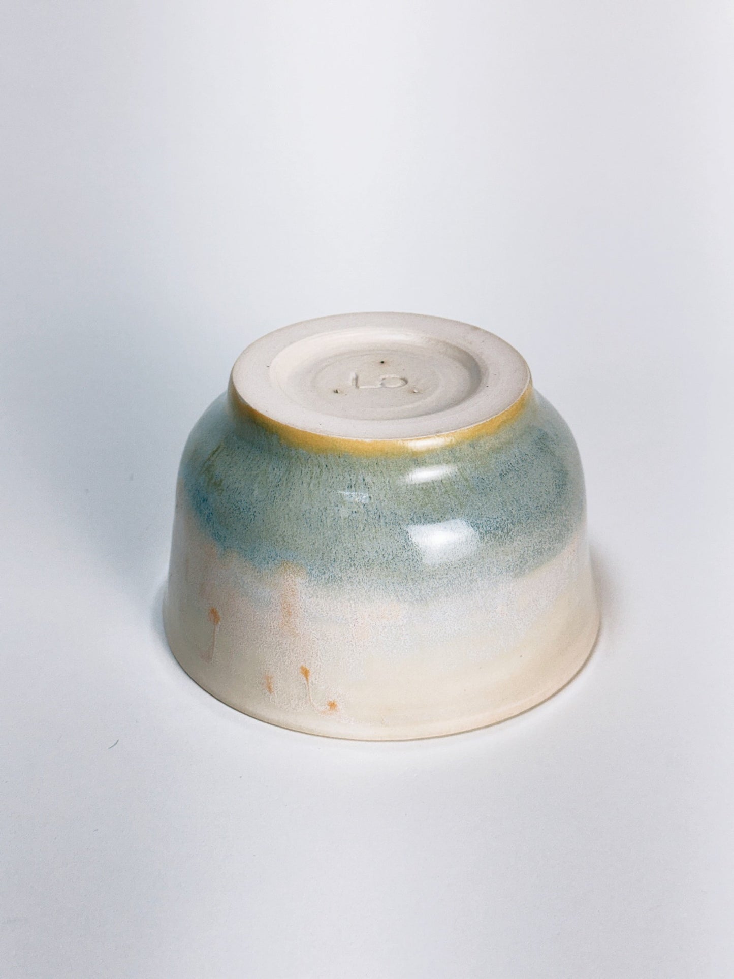 Handmade Matcha Bowl – Soft Blue & Sand Glaze | Ceramic Tea Ritual Bowl